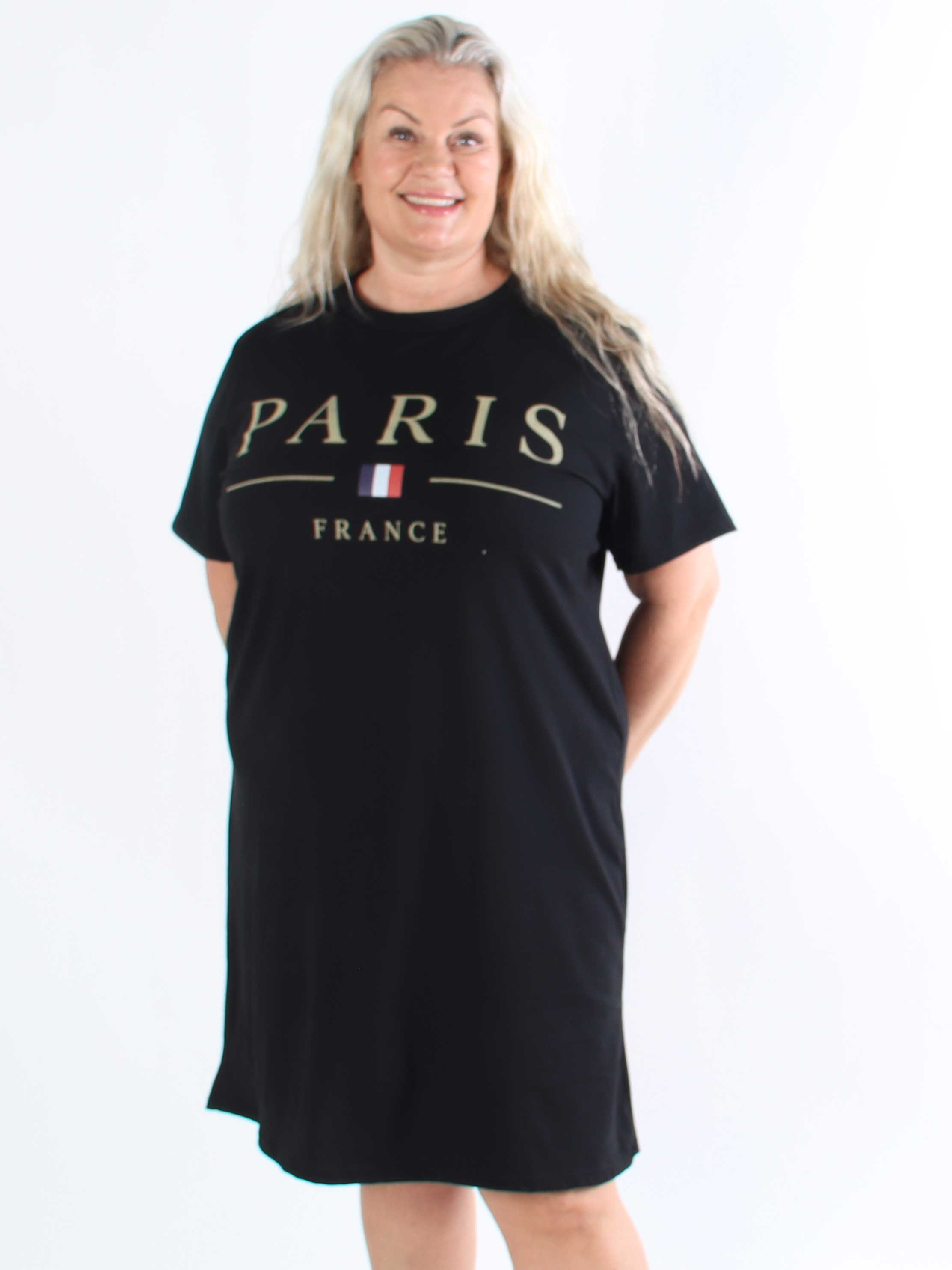 Alice - Plus size-klänning i bomull med Paris stående på bröstet